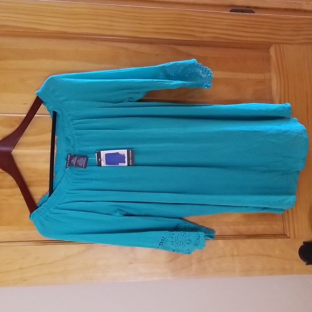 Resort Gauze off shoulder or shoulder. NEW retail $78